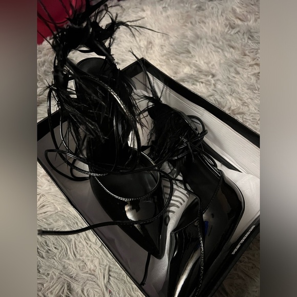 Prettylittlething black heels - Picture 1 of 6